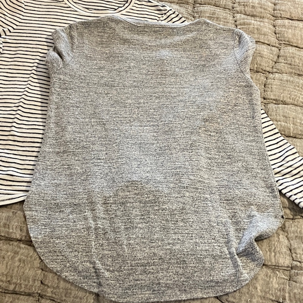 Banana Republic Gray and White black stripe Knit Tops - Picture 4 of 7